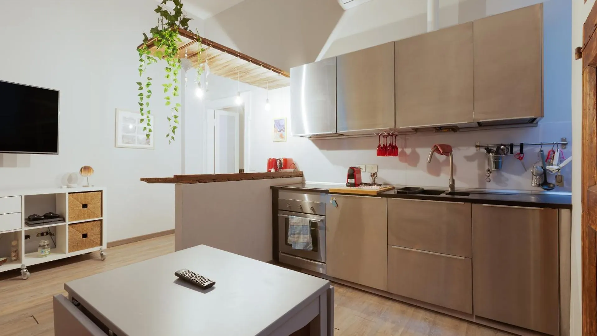 Isola - Garibaldi - Ampio Bilocale Moderno Apartment Milan