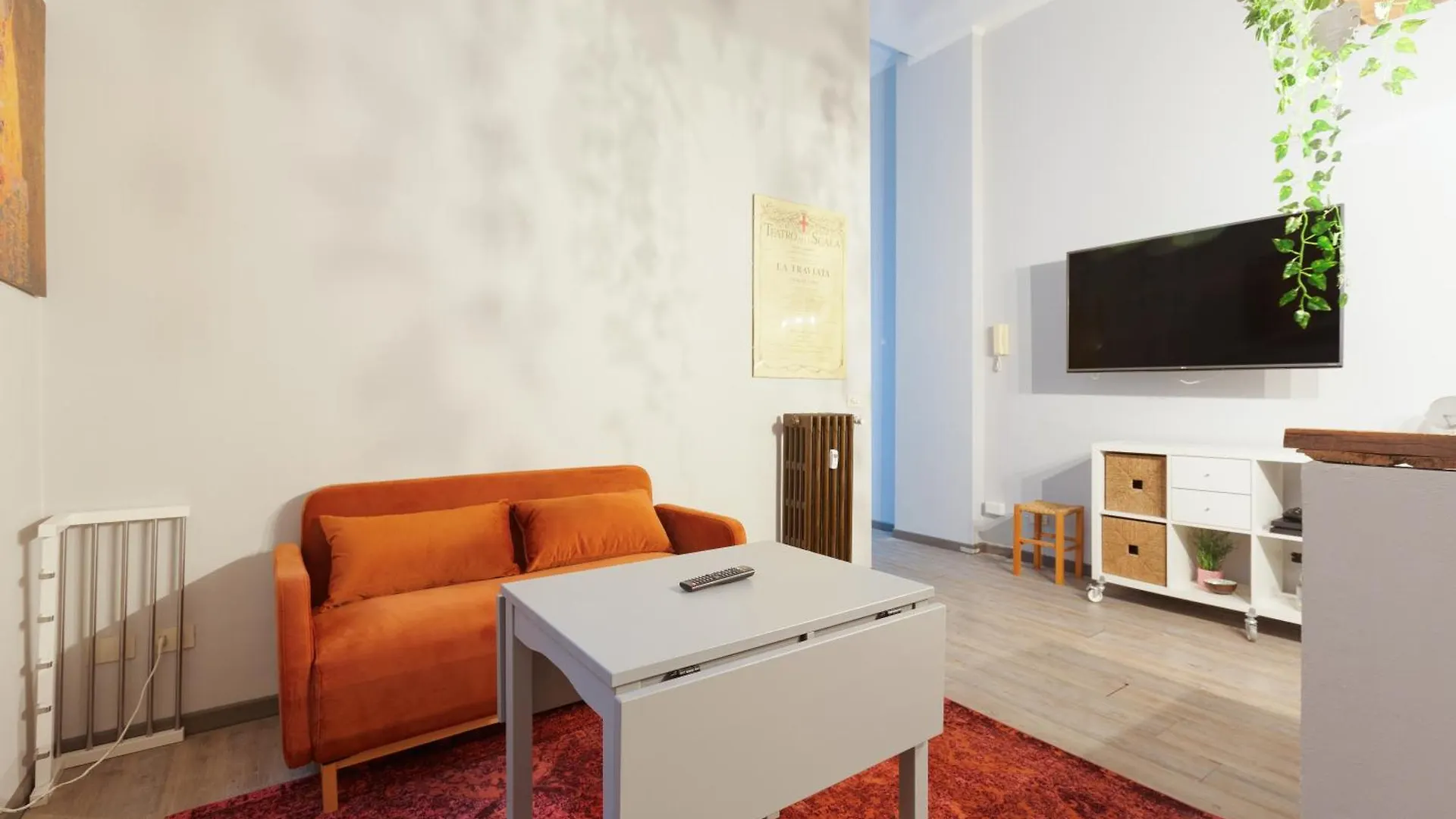 Isola - Garibaldi - Ampio Bilocale Moderno Apartment Milan